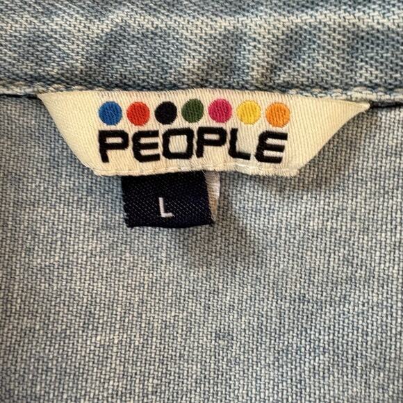 People Denim Jacket Aztec Embroidered Jean Trucker Style Jacket Size Large - Picture 11 of 16